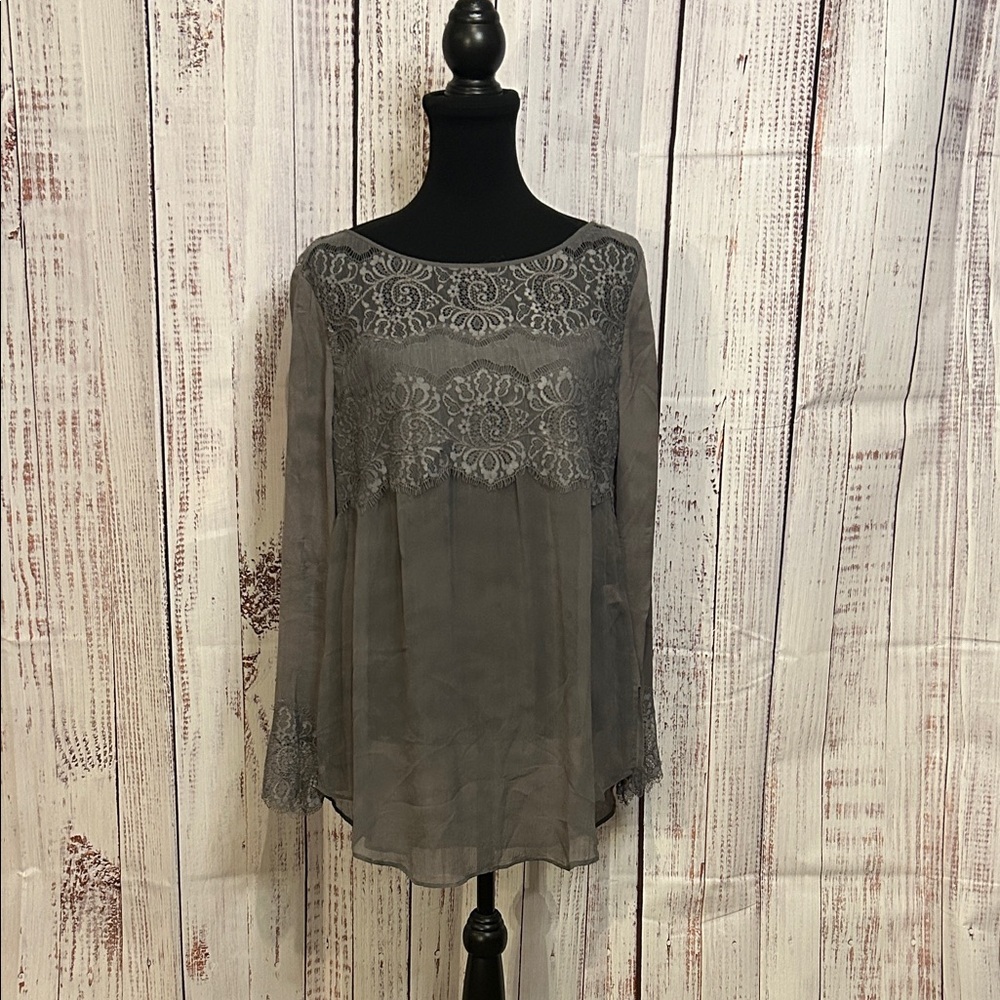 Calypso Gray Lace Women's Blouse | Small